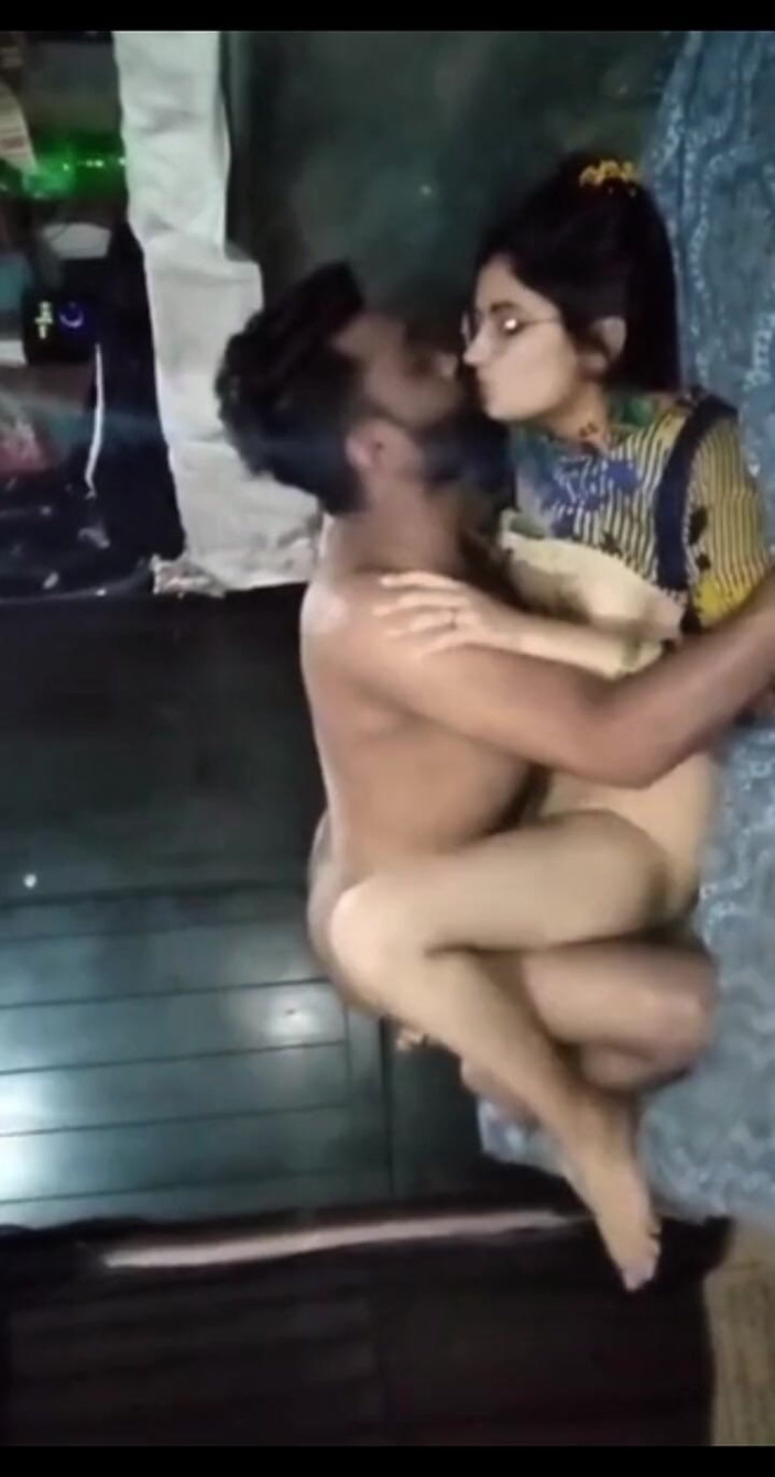 Dasi couple: Prietenul meu soție frumoasă singură acasă o fut pe soția...