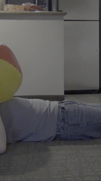 Spanxbeluga Smashes beachballs na Mattovi