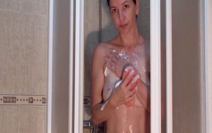 Spaingirl Natalie: Douche