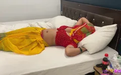 Gezien de borsten van mijn tante, voelde ik alsof ik haar neukte.