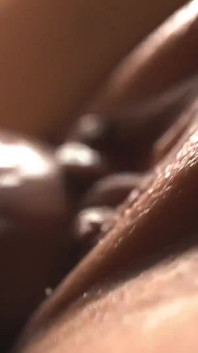 Minha esposa soltou muito suco antes mesmo de eu entrar nela