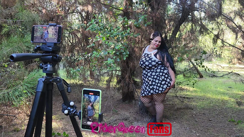 Riderqueen BBW Step Mom Latina Ebony: Riderqueen Alone, Venkovní, Videa pro Fanoušky