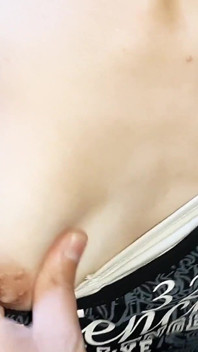 私は村で隣人のオマンコをシコシコし、彼女は私のためにそれを舐めました - レズビアン錯覚