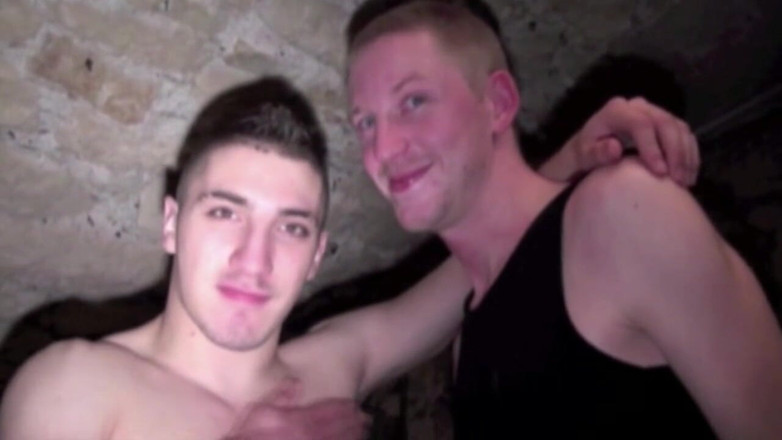 FRENCH PORNSTARS FUCKERS: Matt Kenedy se fait baiser par la grosse bite de...