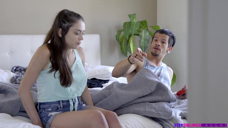 StepSiblings Caught: Game changer - s8: e3