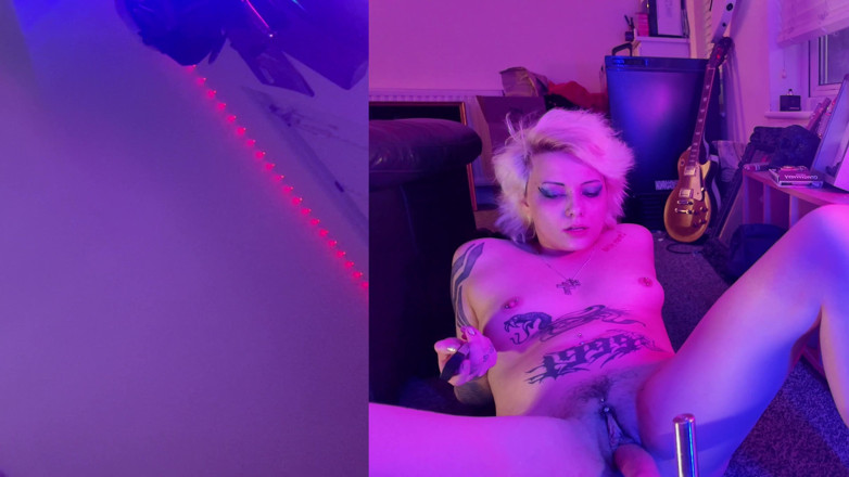Glitterqueen1999: Fuck Machine Fun - Doggystyle and Missionary Orgasm