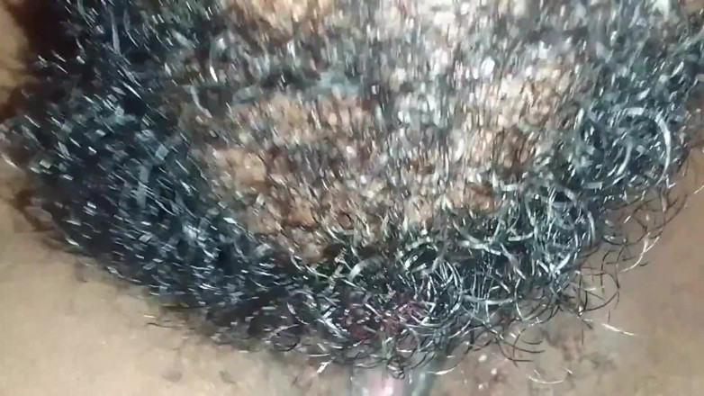 DFLOW69: Il me lèche la chatte et le cul et me...