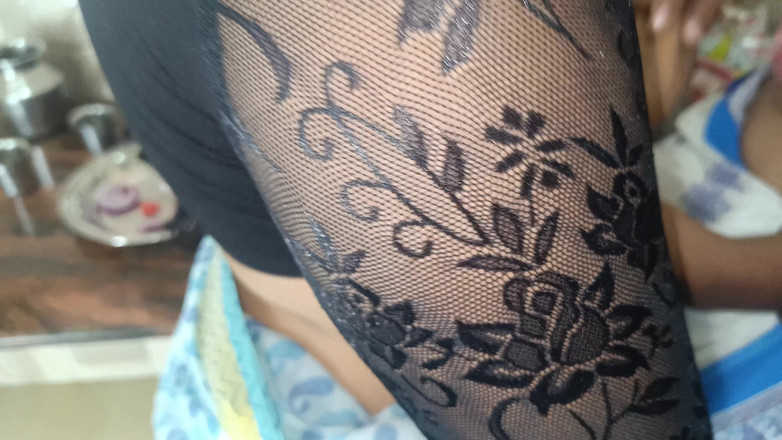 Magilmathi: Femei căsătorite care se bucură de o lesbiană sexy