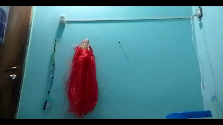 Fitcure1: Me chupa y se sube encima de mí