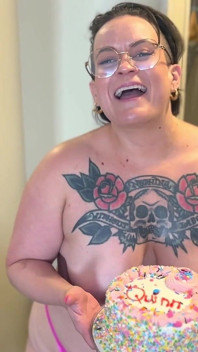 PAWG Smashes Birthday Cake with Her Big Booty