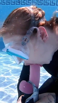 Underwater Blowjob Challenge - Gagging on My Sinking Dildo