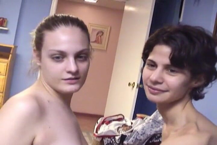 Radical Lesbian: Skinny girl gets pussy licked - amateur lesbo
