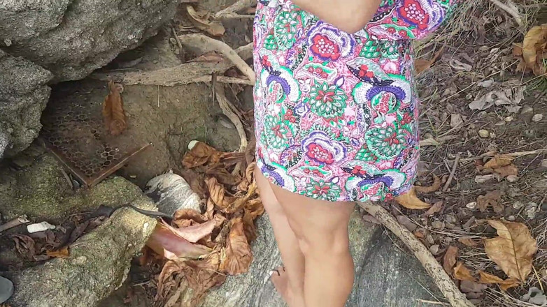 Paty Bumbum: Ninfa Gozando No Pau Do Vendedor Rippi