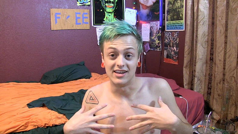 Homemade Twinks: In the Bedroom with Jason