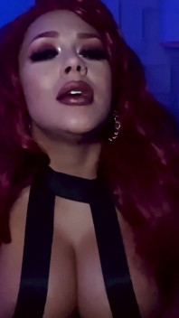 Horny Slut Begs for Cum
