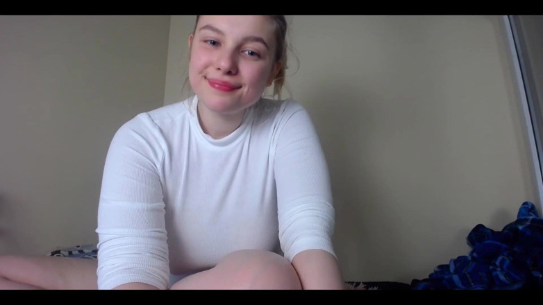 JuiceLussie: Masturbation on the Head