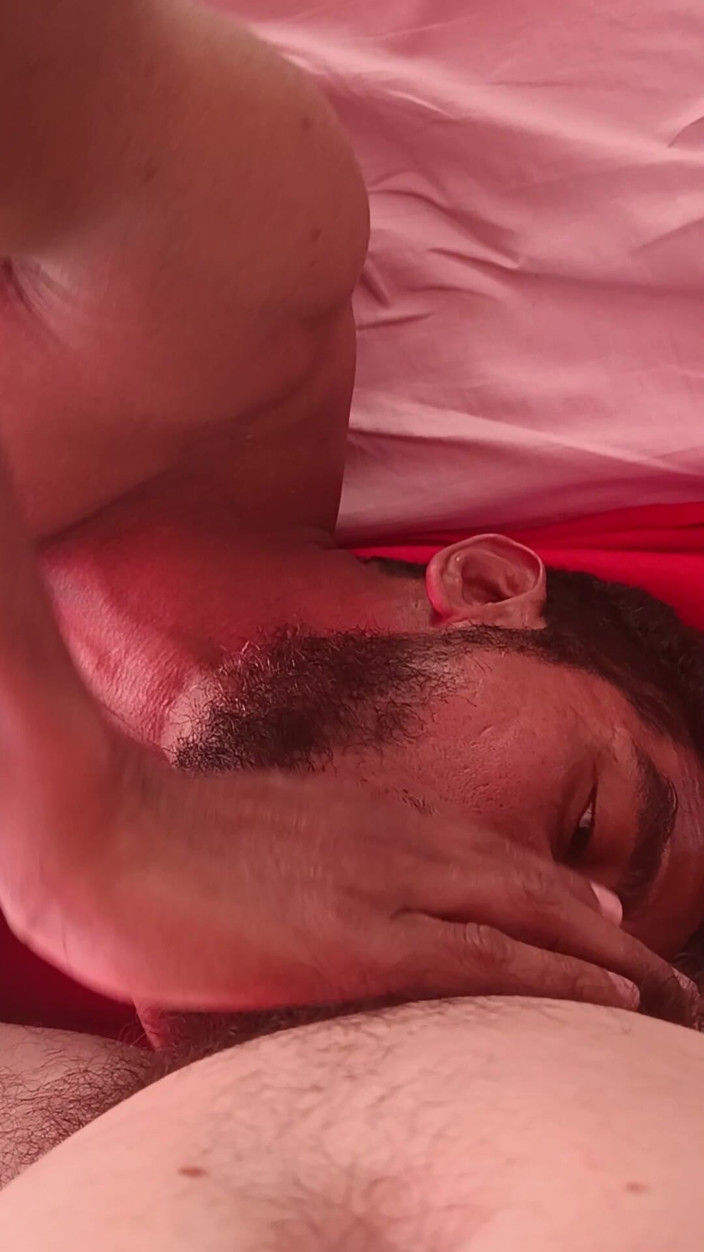 Tabasco Jake: Worshipping Bodybuilder, Sitting and Cumming on Him