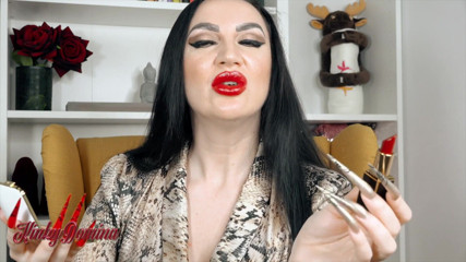 KinkyDomina: L'insegnante rumena ti incanta con il suo rossetto rosso