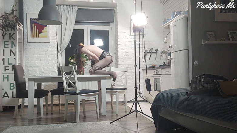Pantyhose me porn videos: Behind the scenes in december 21