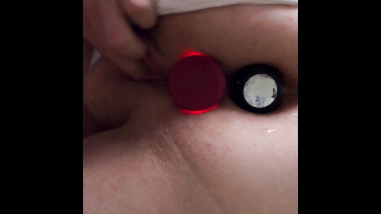 Fukin-Poodles: Seks dubur mendalam dalam bas putih