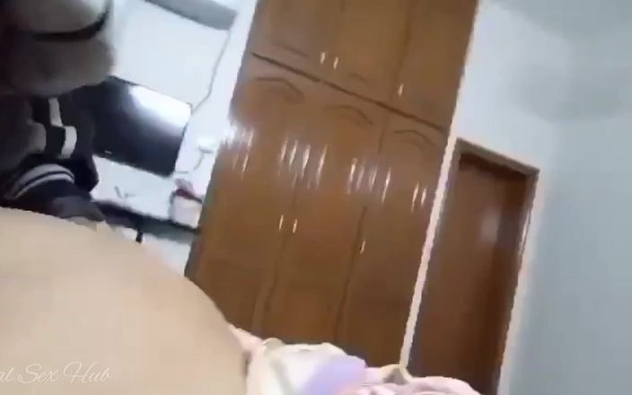 Real sex hub: Mucama de tienda india engañando en perrito anal con propietario...