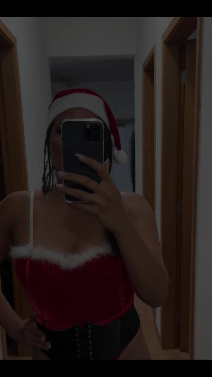 KiffaFeet: 당신은 당신의 크리스마스 선물과 나 같은 Ms Claus를 상상할 수 있습니까?