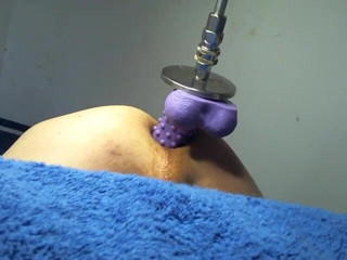 MeandI2: Sikiş makinesi ve hedgehog dildo 1