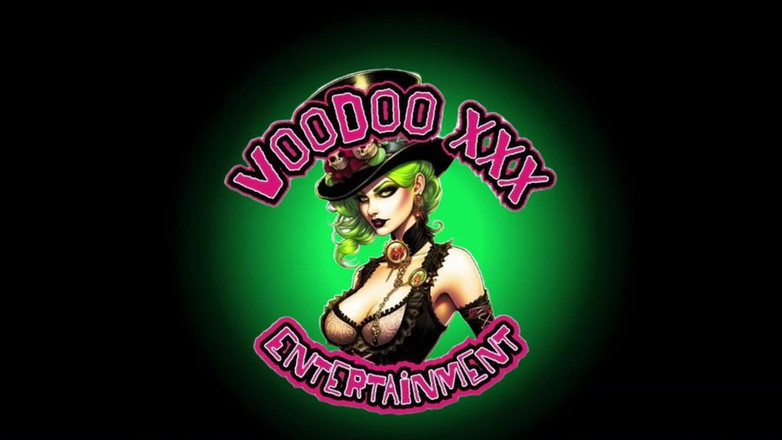 Voo Doo XXX: Sexy kočička masturbuje s olejem