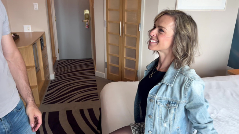 Serenity Cox: Ehemann gibt ehefrau einen anal creampie, nachdem sein freund im...