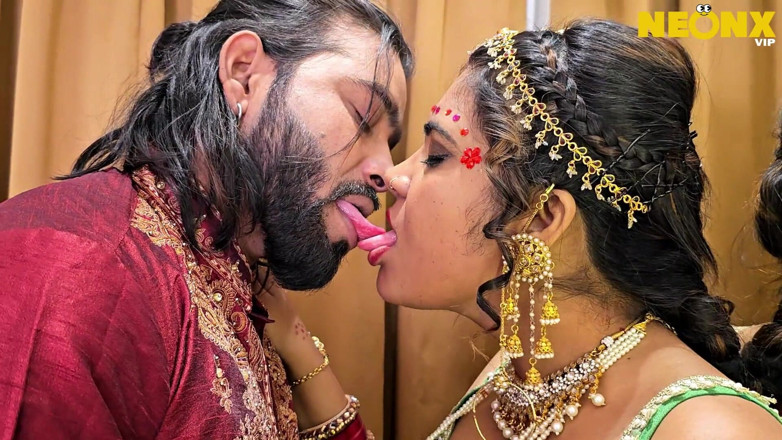 Indian Savita Bhabhi: Dulha Dulhan, lune de miel, couple desi