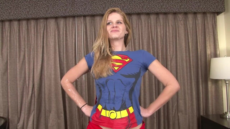 Monsters Of Jizz: Super menina recebe um facial