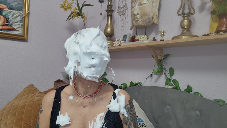 Melissa Johnson: I Am Your Pie Slut!