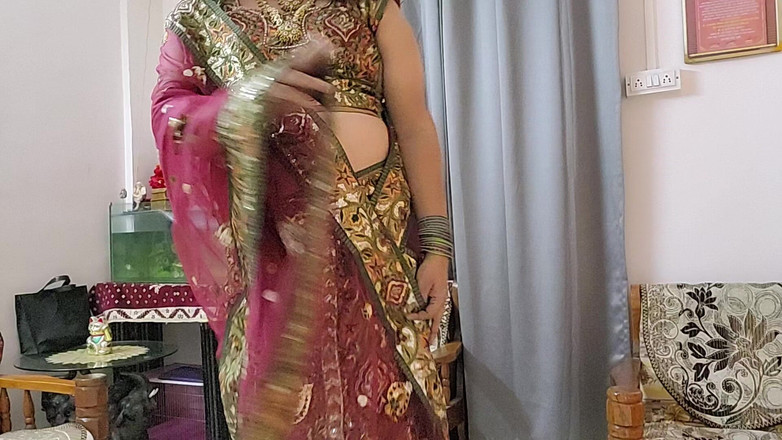 Indiansissychubby: Wanita cantik dengan kain sperma