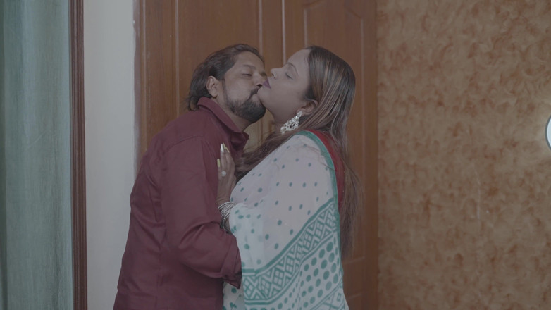 HotMaal69: Indian Hot Aunty Seduced Her Neighbour and Get Big Hard...