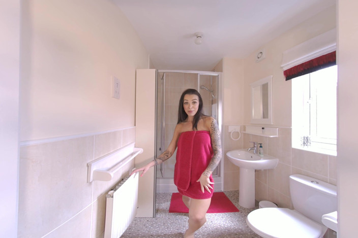 WankitNow VR: Miah S - Dont Get Caught