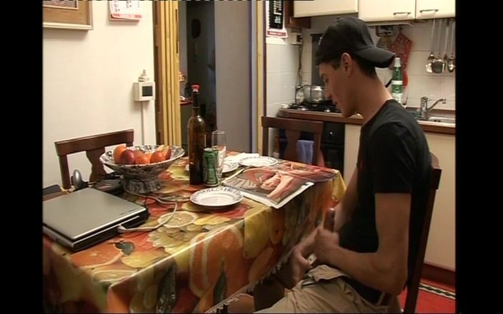 NASTY AMATEUR - Pornstar for a day: Amateur sletten met harig poesje gefilmd tijdens seks door geliefden (volledige...