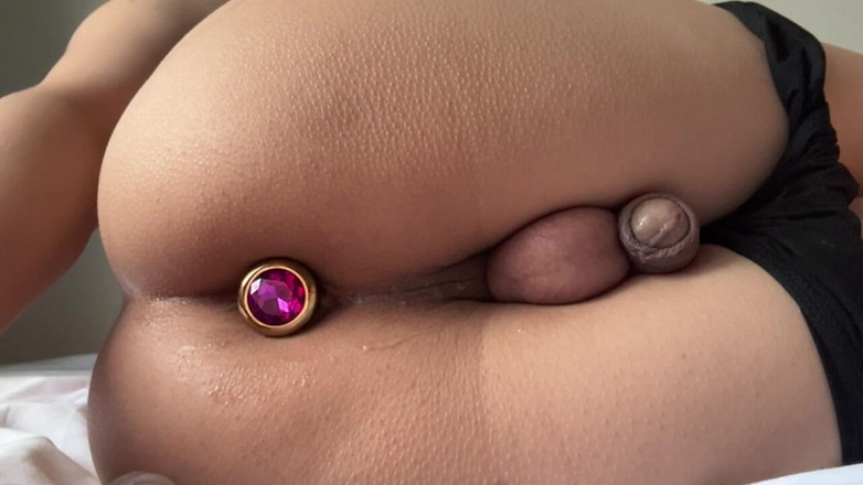 Vlada Brilliant: The Trans Played with Her Little Hole
