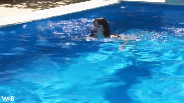 Watch4beauty: Piscina defilata