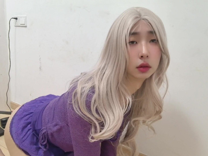 CD_XiXiouo: Chinese Cute Sissy Destroyed with Giant Cock,squirt Like a Fountain