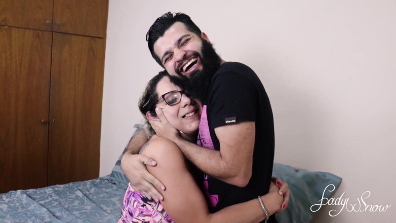 Lady Snow Brasil: En tant que bonne femme cocu, j’ai engagé une MILF...