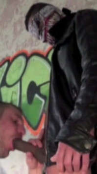 Twink používaný XXL ptákem anonymního chlapce