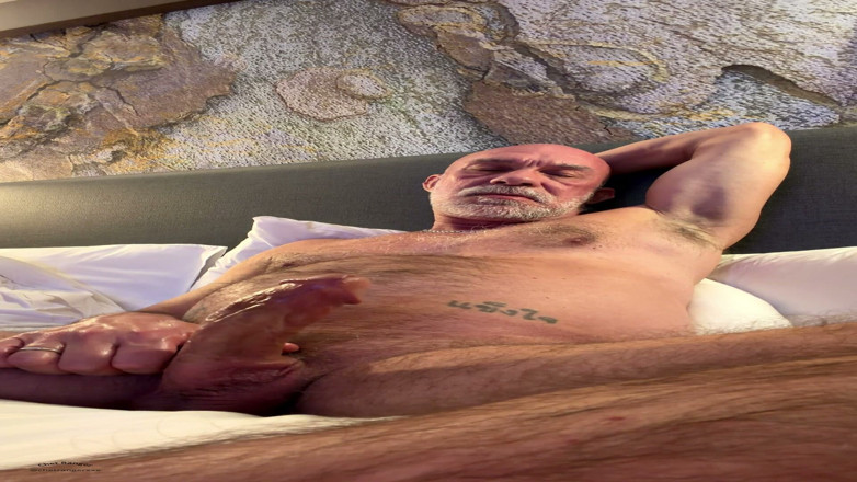Chet Ranger XXX: Hotel Bate and Cum