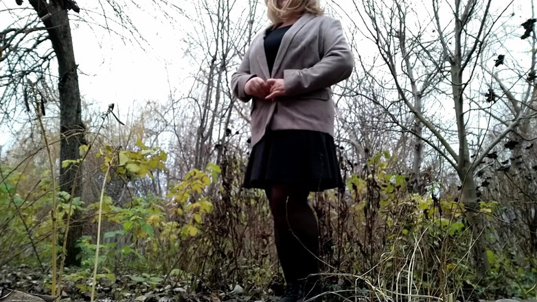 OurFetishLife: Sexy nevlastní matky, díry v přírodě