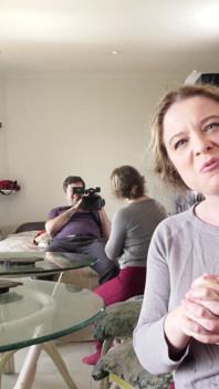 Madrasta quer ter certeza de que o enteado não é virgem antes da faculdade