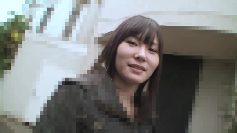 Asiatiques: Sladká brunetka si užívá uspokojení sama sebe