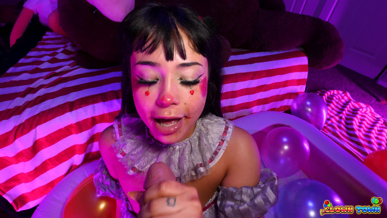 Nasty Sluts Studios: Clown Town Ep.5 Comel Beca Barbie Ialah Pelacur Gila Sperma