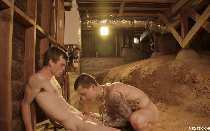 Next Door Raw: NextDoorRaw - Hoss Kado svázaná a ošukaná svým pánem