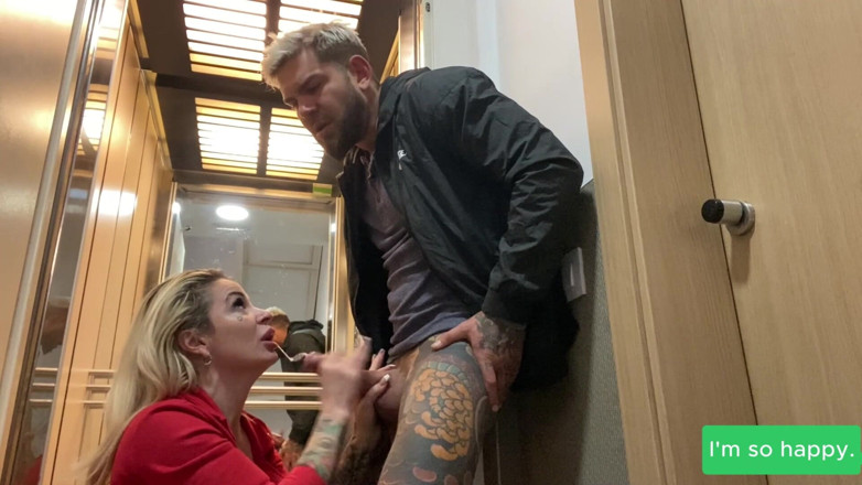 Juan Lucho: Blowjob in the Elevator of Blonde and Mature Neighbor