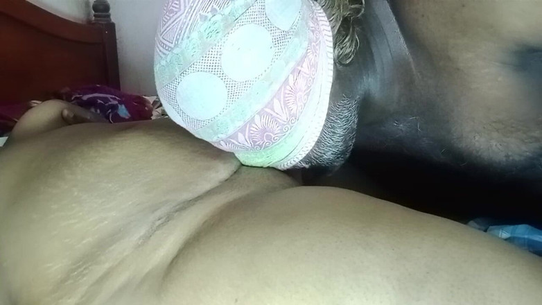 Tamil Anti Uma: Bavil jsem se s tetičkou v Mé vesnici