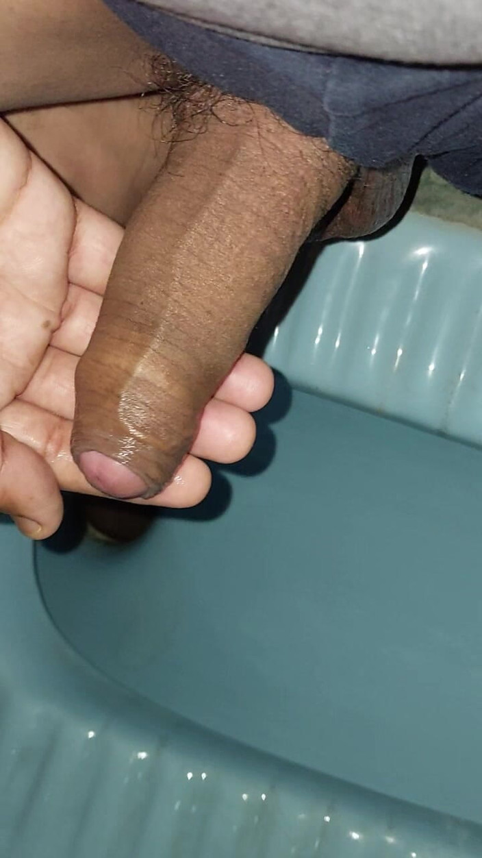 Bigcocka: Ich grobe und massiere meinen großen schwanz